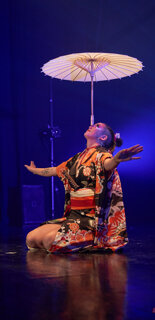 kaylie kreatrix taiko act balance